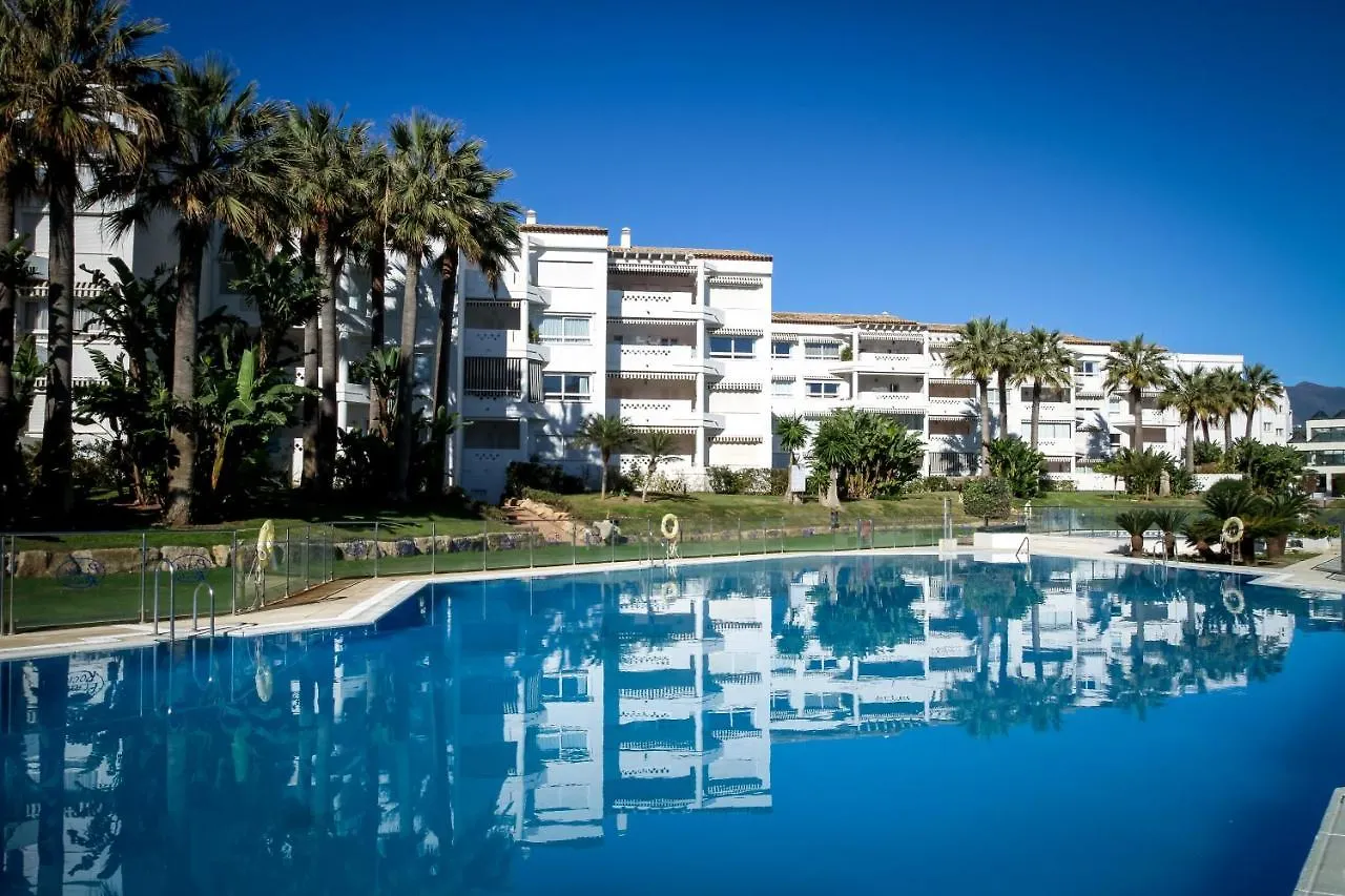 Marbella Banus Suites - Banus Playa Rocio Beachfront Complex Appartement