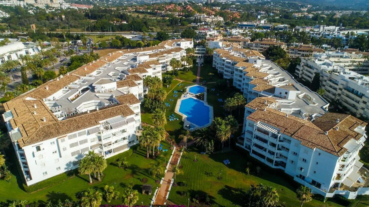 Marbella Banus Suites - Banus Playa Rocio Beachfront Complex Appartement